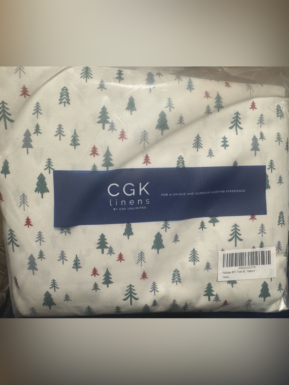 Twin XL Sheet Set - White with Green & Red Tree Print